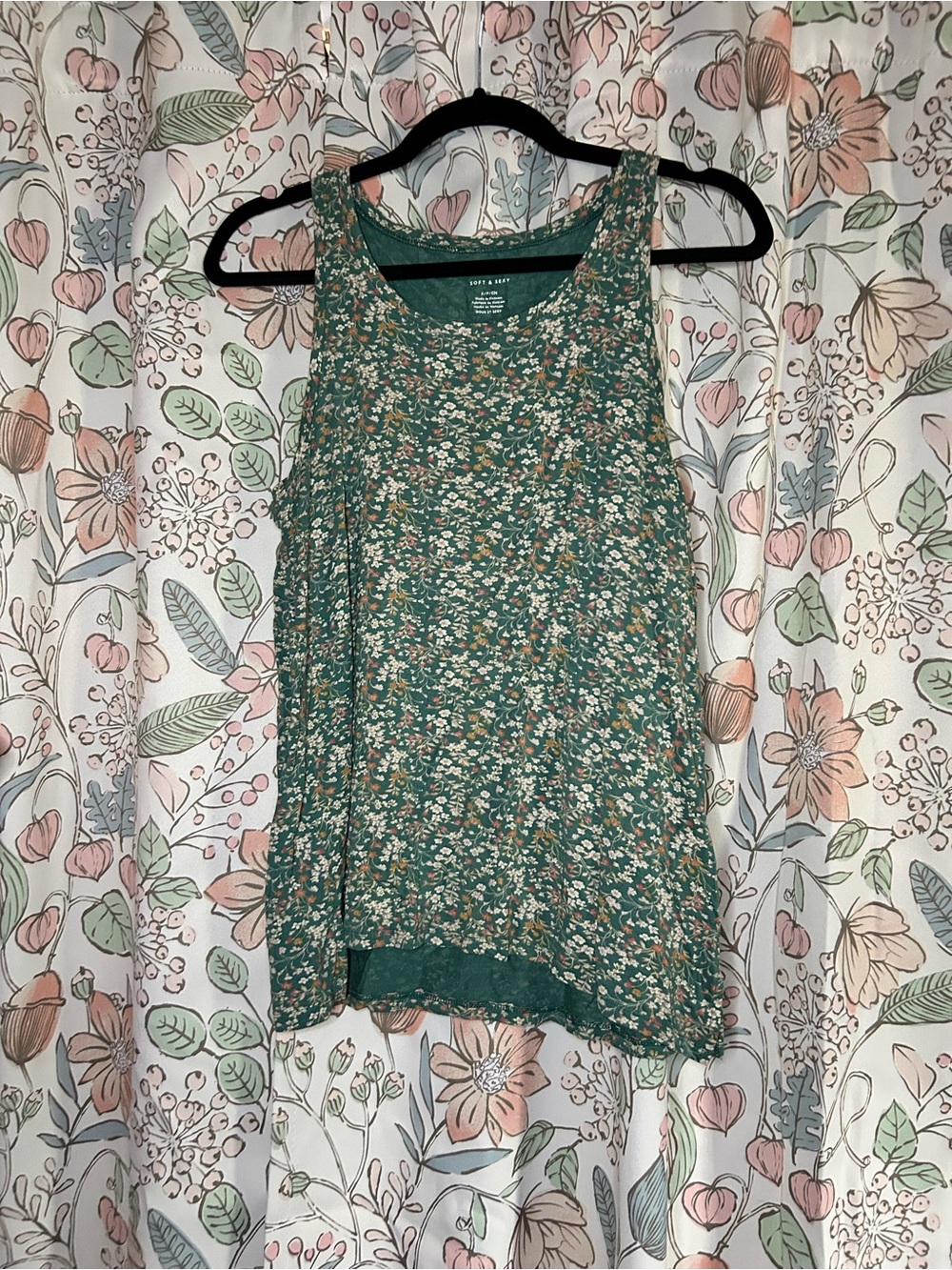 American Eagle Outfitters Green Floral Tank Top